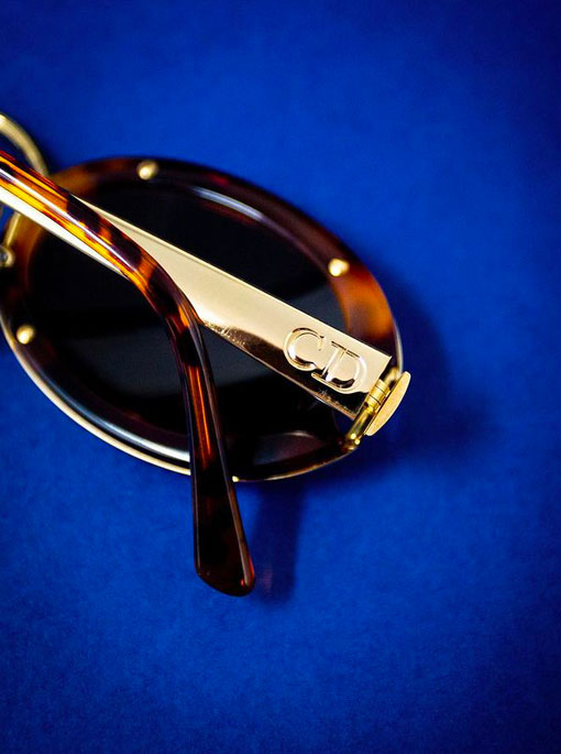 New Year, New Look: Elevating Your Style with Vintage Sunglasses