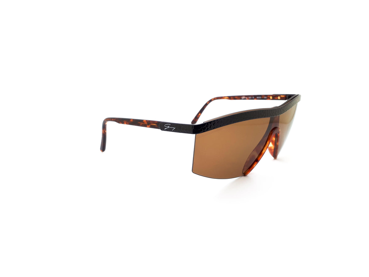 Genny - 133 S 9023