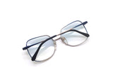 Luxottica - 824 824