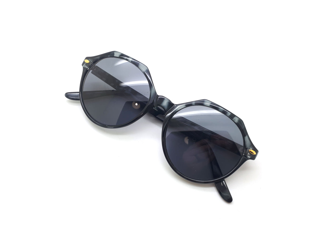 Unmarked - Black Round Frame