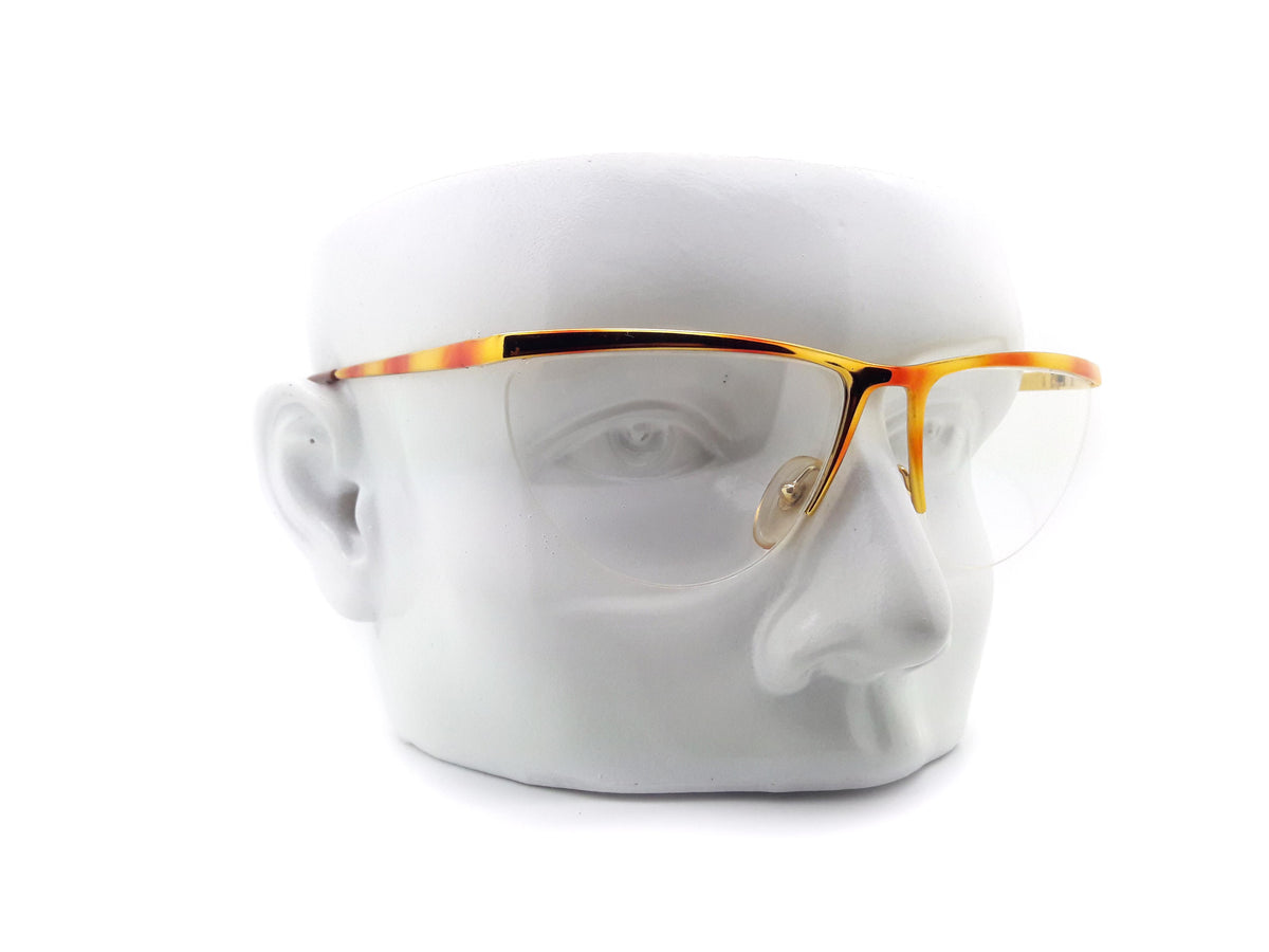 Charme - 7038 N Col 010