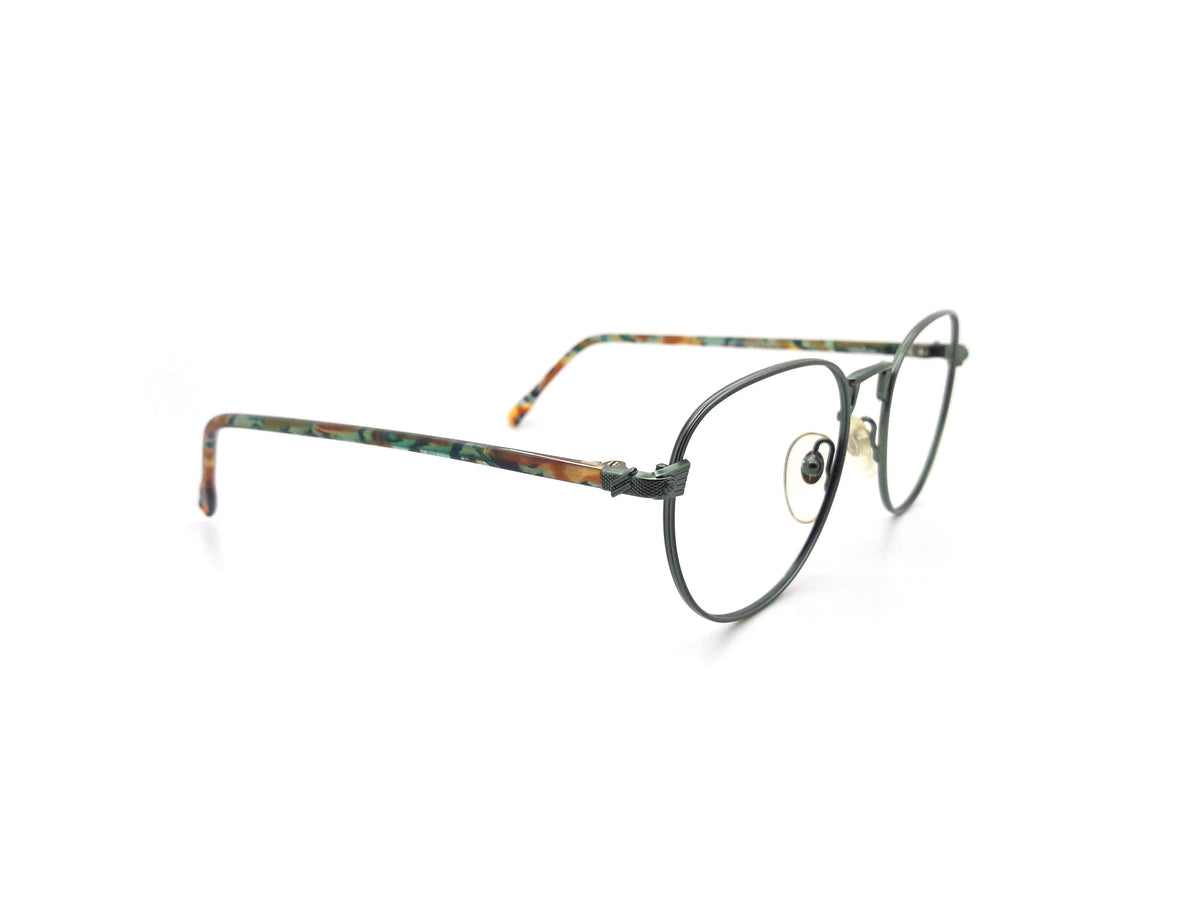 Daniel - DH103 1323 - Small