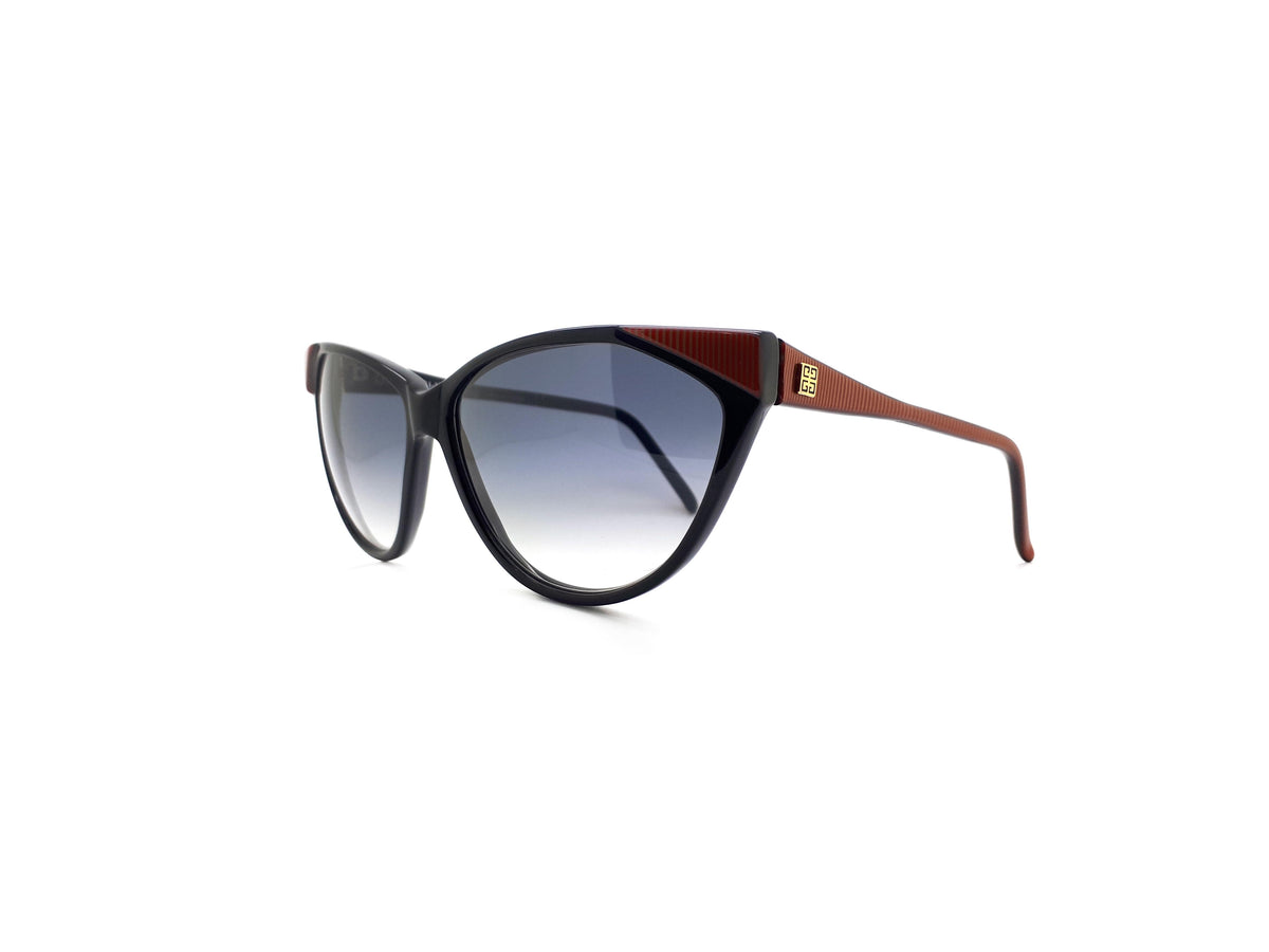Givenchy - SG 70 951