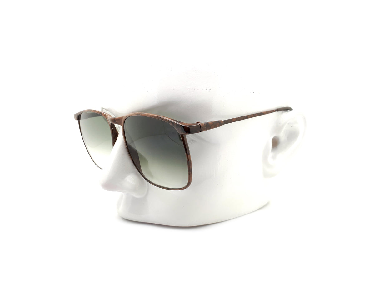 Haute Couture - E.G. 4925 3