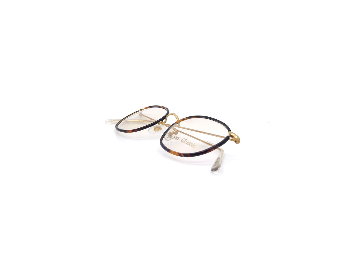 Hilton - Classic 3 Tort