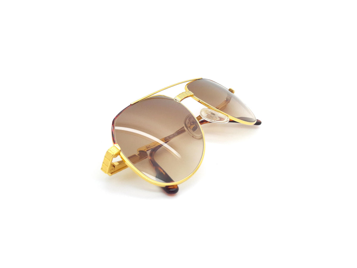 Hilton Exclusive - 021 C2 24KT Gold Plated