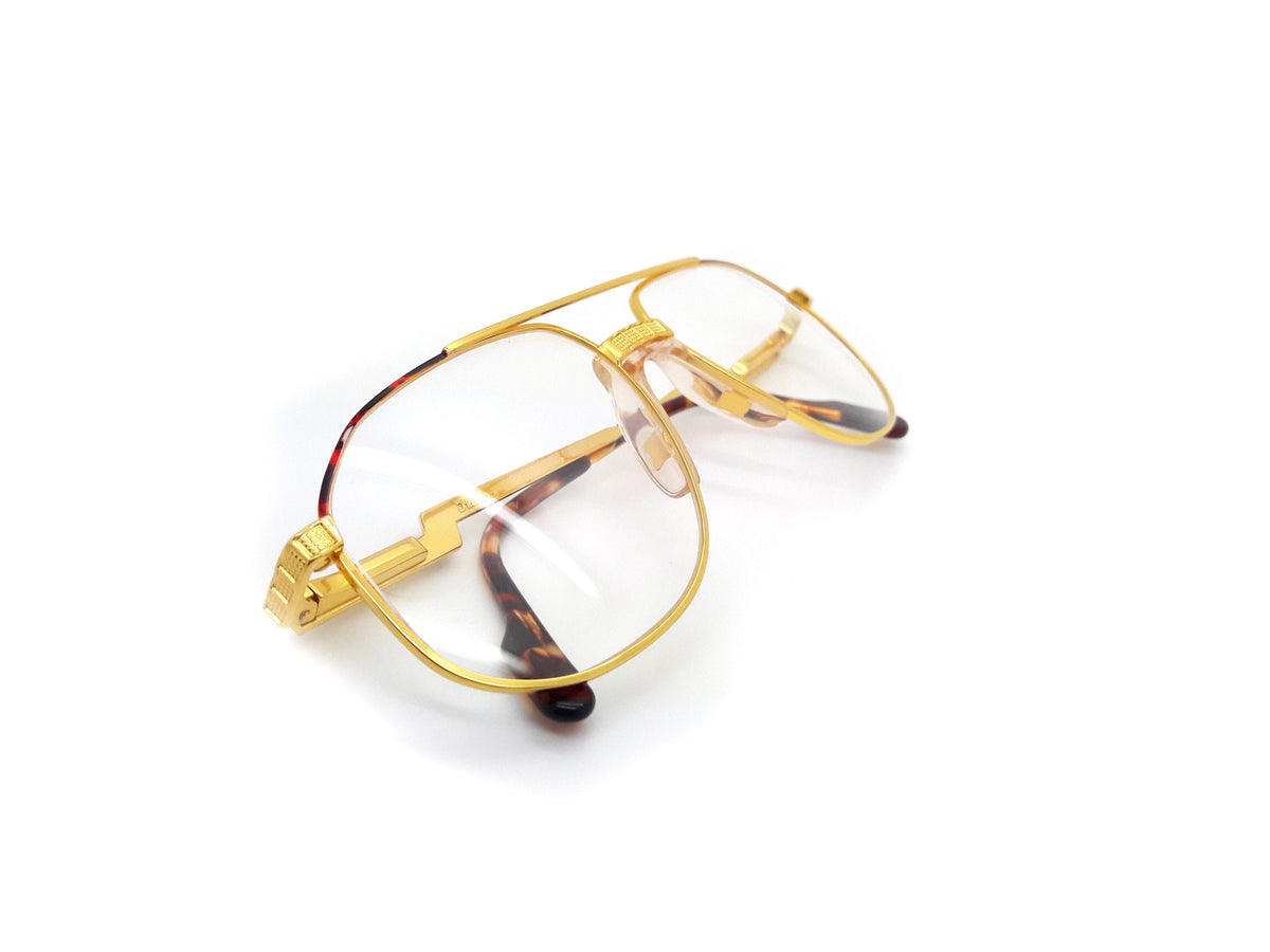 Hilton Exclusive - 024 C2 24KT Plated