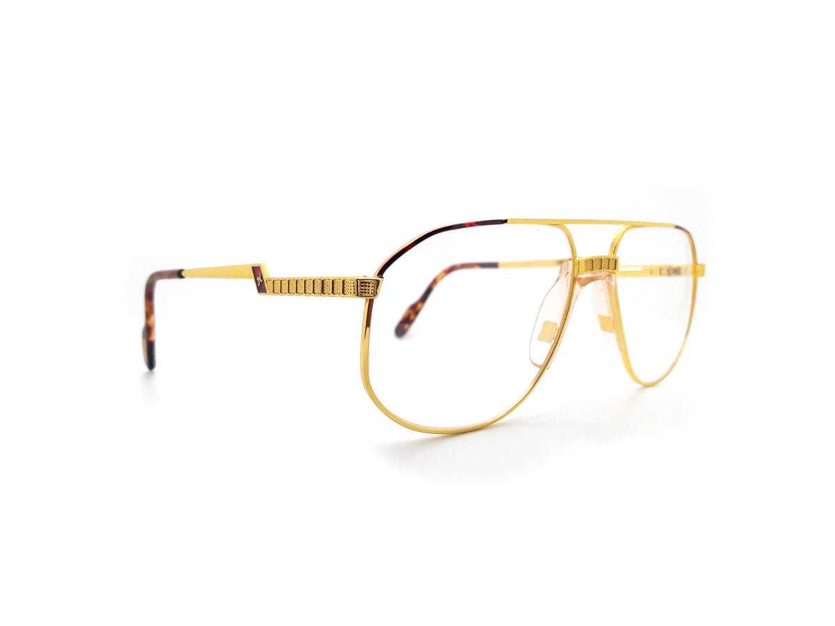 Hilton Exclusive - 024 C2 24KT Plated