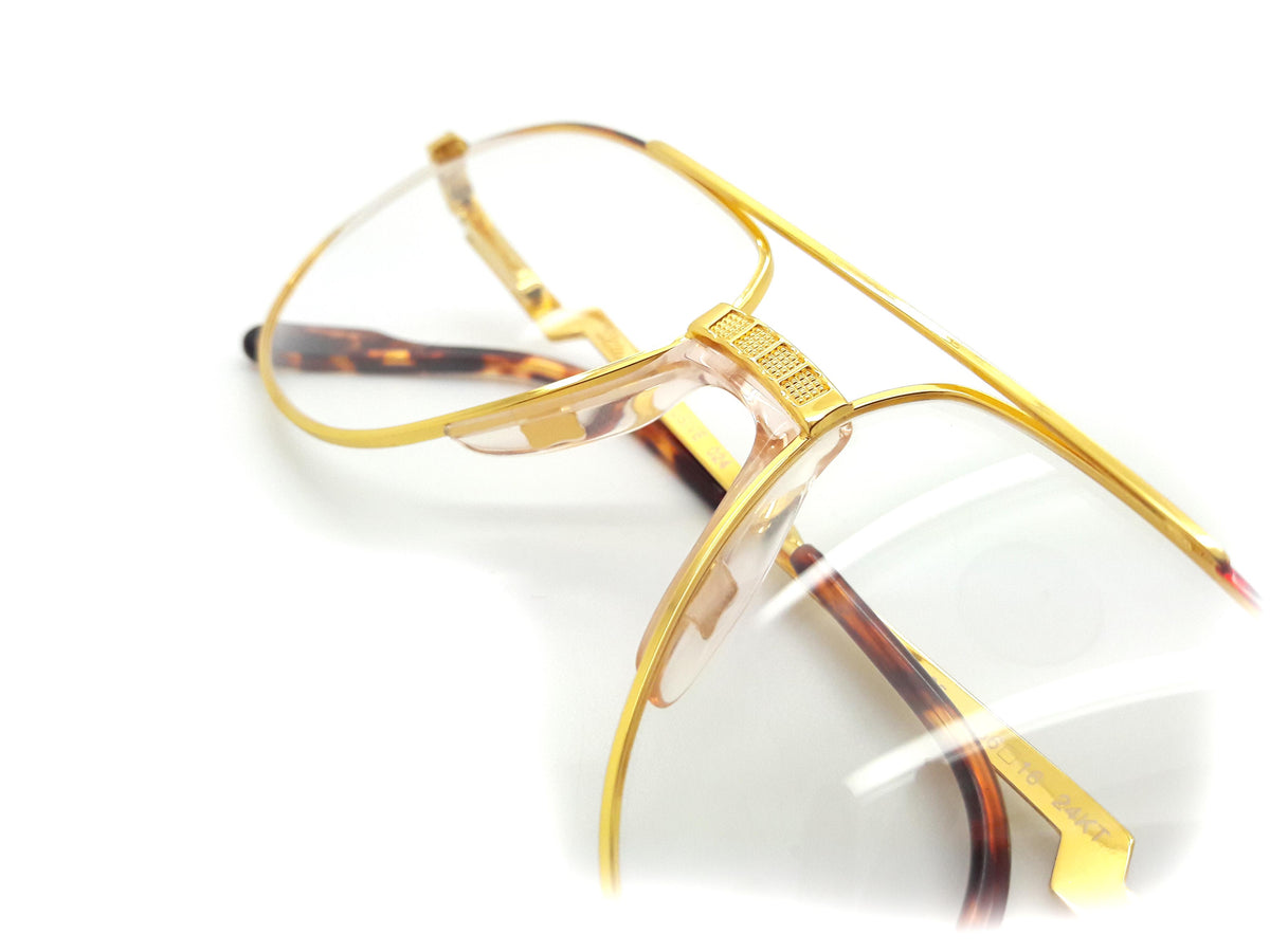 Hilton Exclusive - 024 C2 24KT Plated