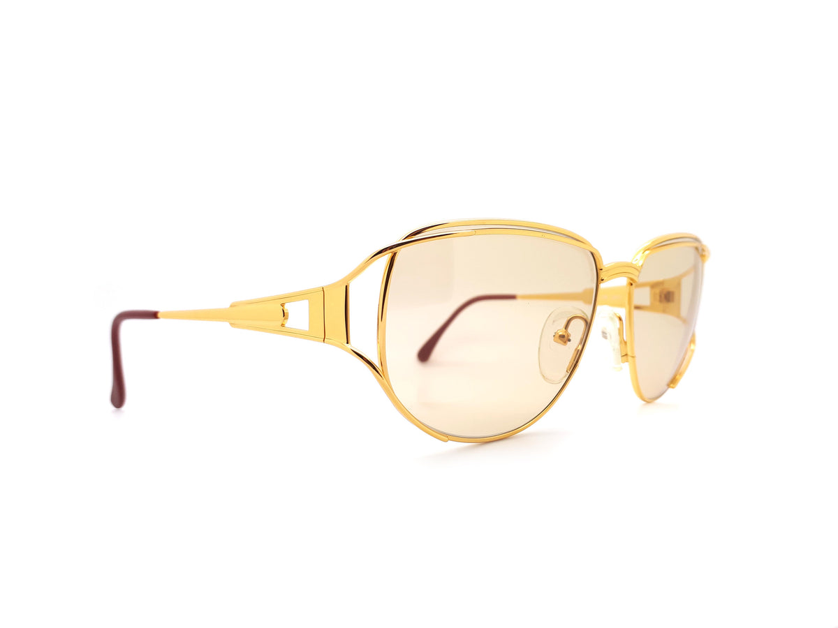 Lady Hilton - 004 995 24Kt Gold Plated