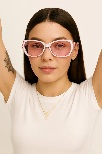 How to Build a Signature Look with One Great Pair of Glasses