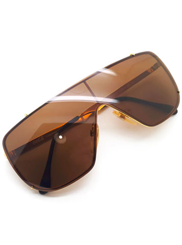 Winter Chic: Pairing Vintage Sunglasses with Cosy Outfits
