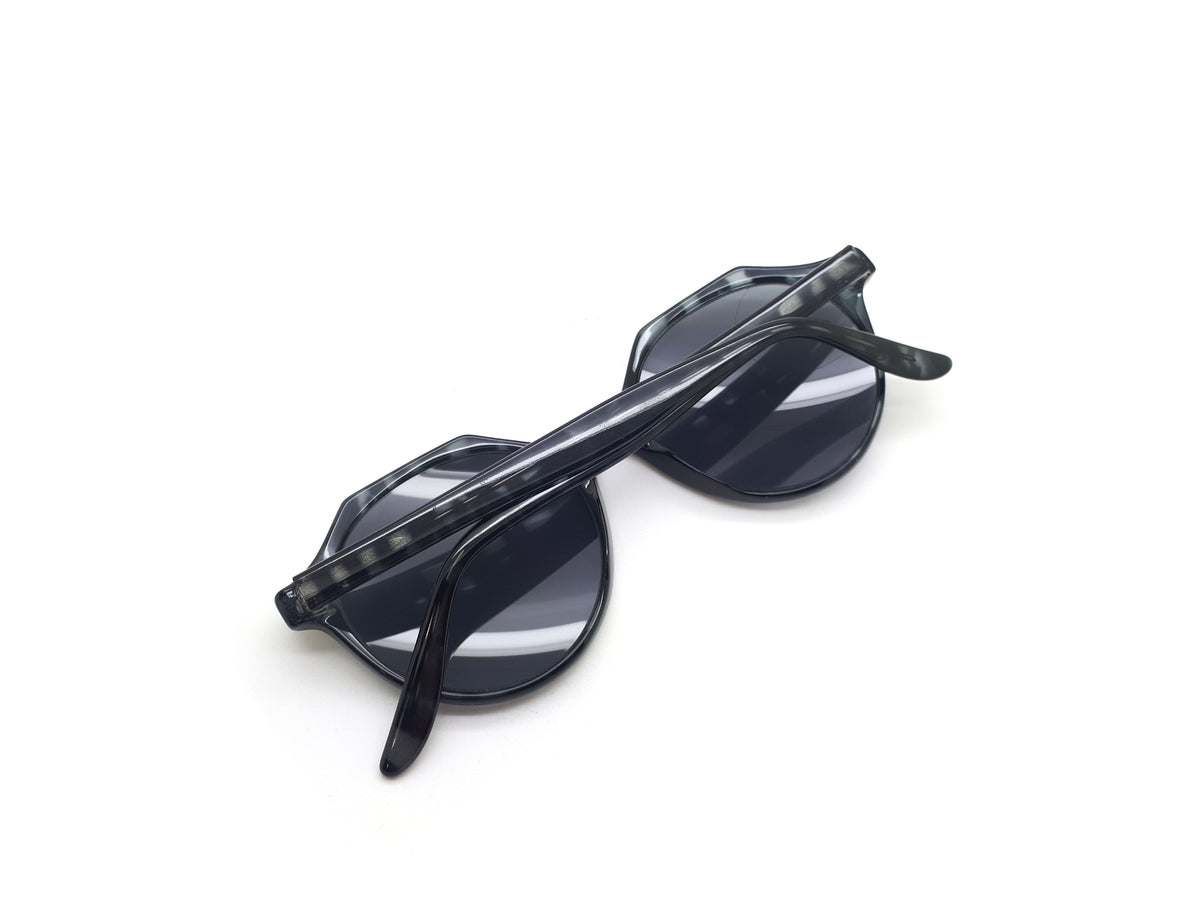 Unmarked - Black Round Frame