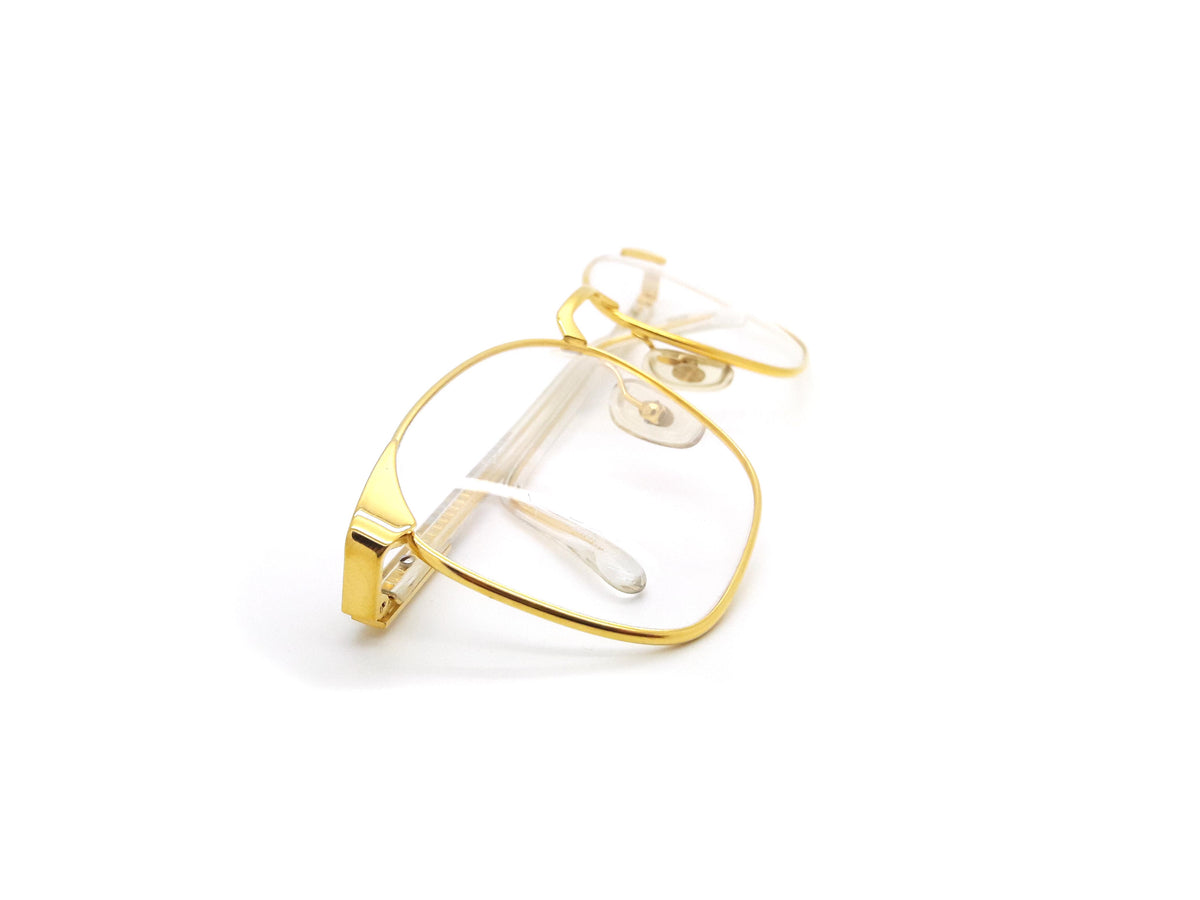 Burberry - B41 01