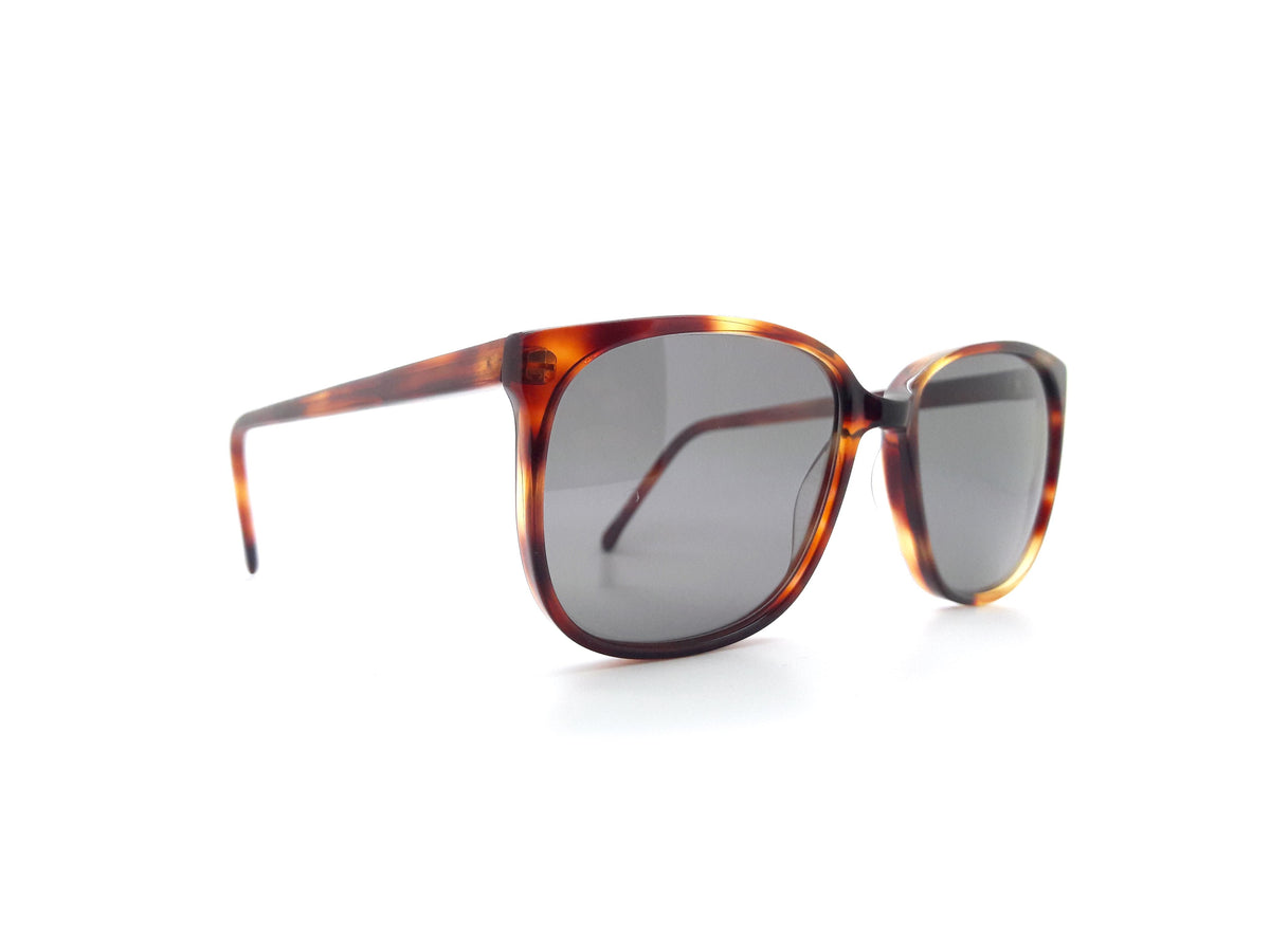 Christian Oliver - Model No: 3040 Col 2
