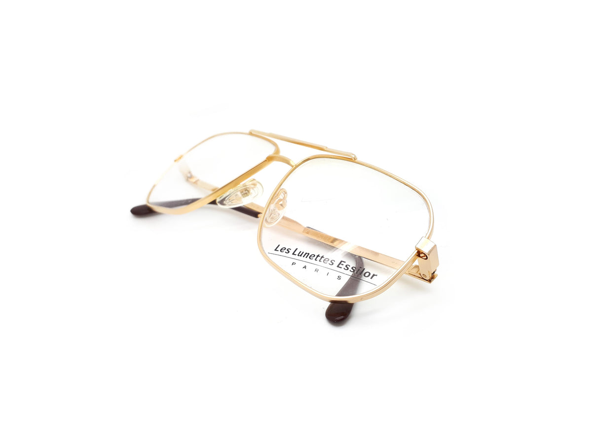 Essilor - 007 02