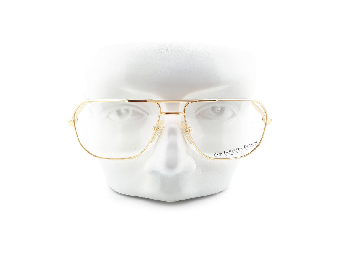 Essilor - 007 02