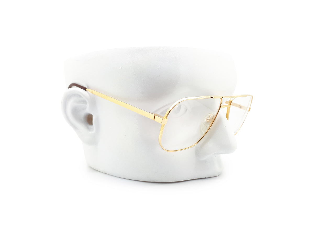 Essilor - 007 02