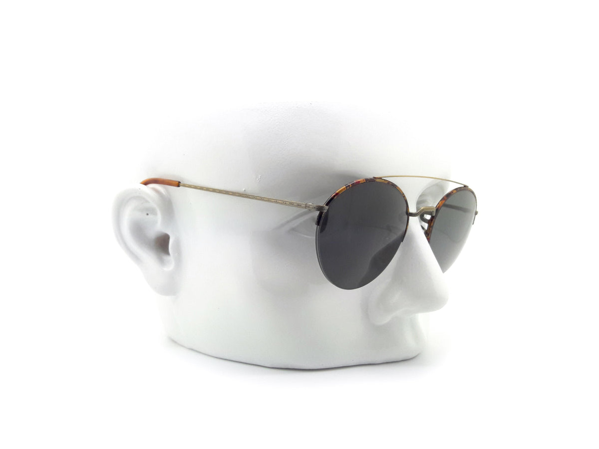 Essilor - 241.027397260274