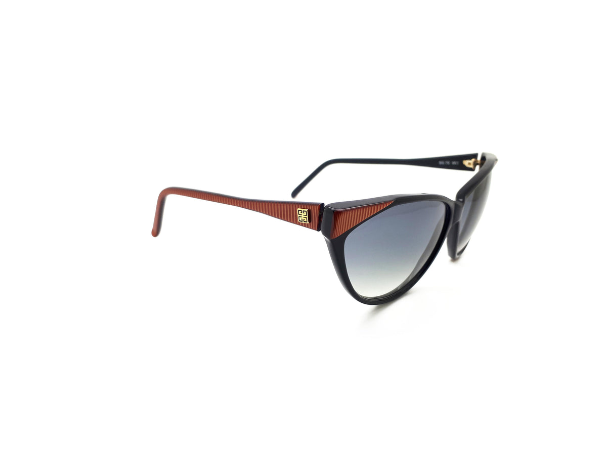 Givenchy - SG 70 951