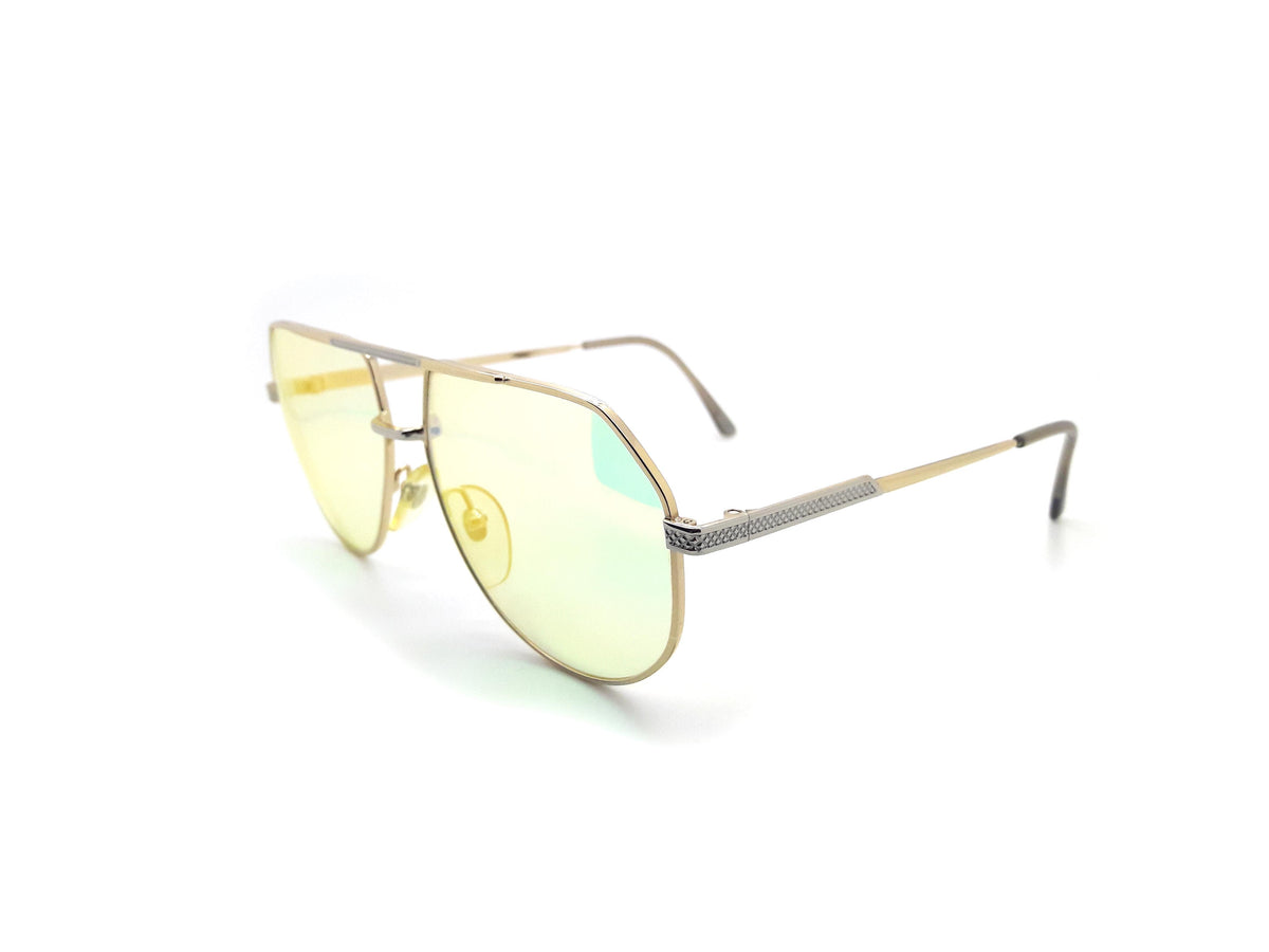 Hilton - 405  CR/ORO