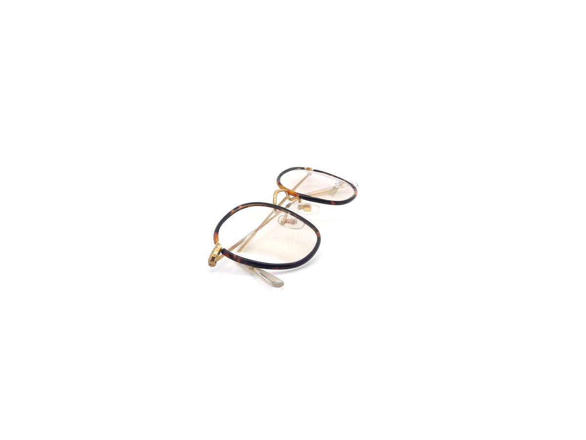 Hilton - Classic 3 Tort