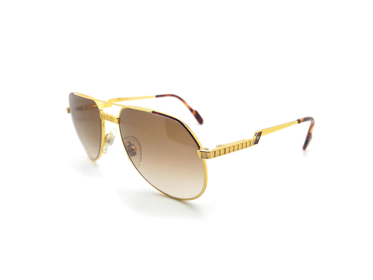 Hilton Exclusive - 021 C2 24KT Gold Plated