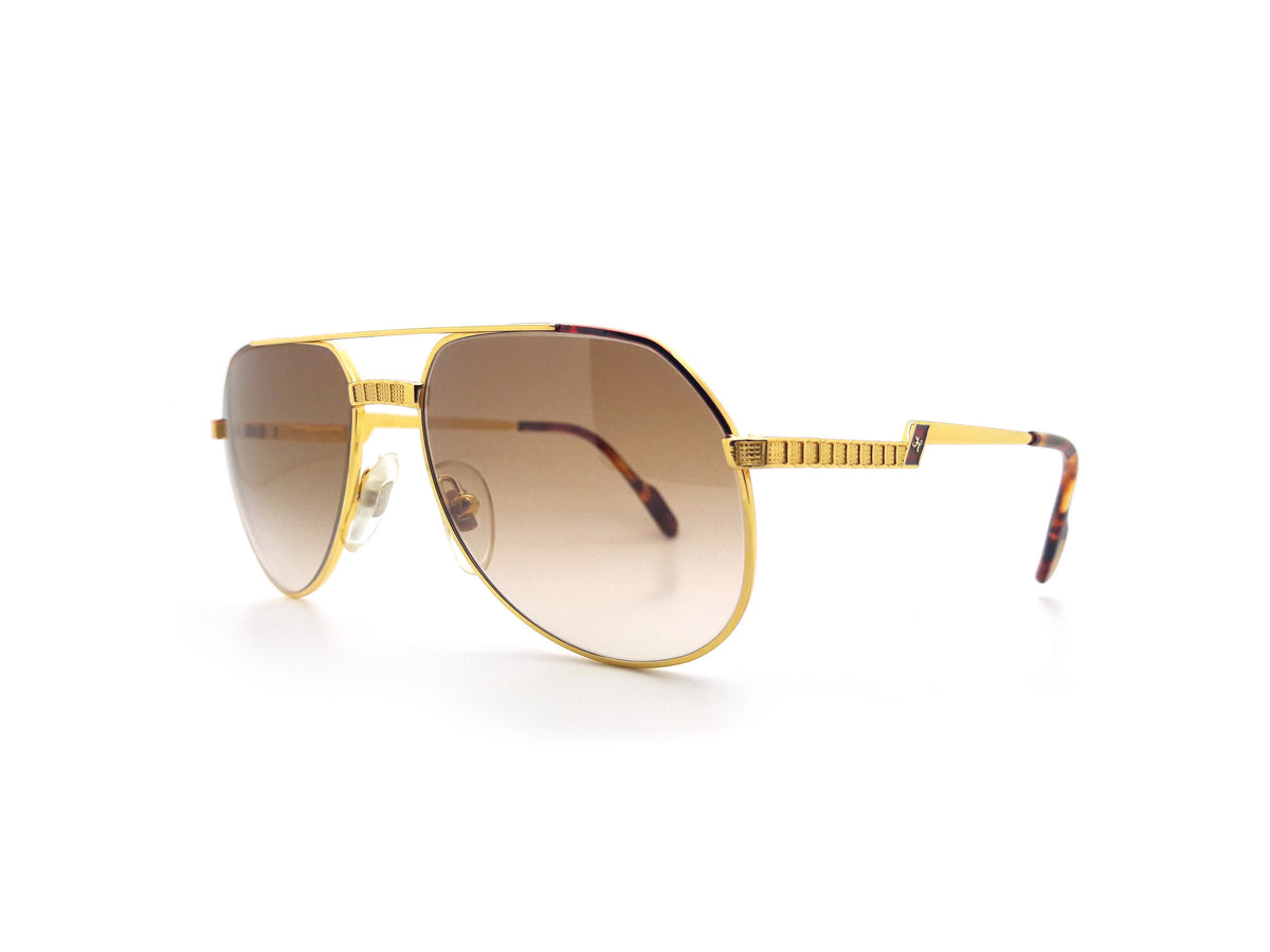Hilton Exclusive - 021 C2 24KT Gold Plated