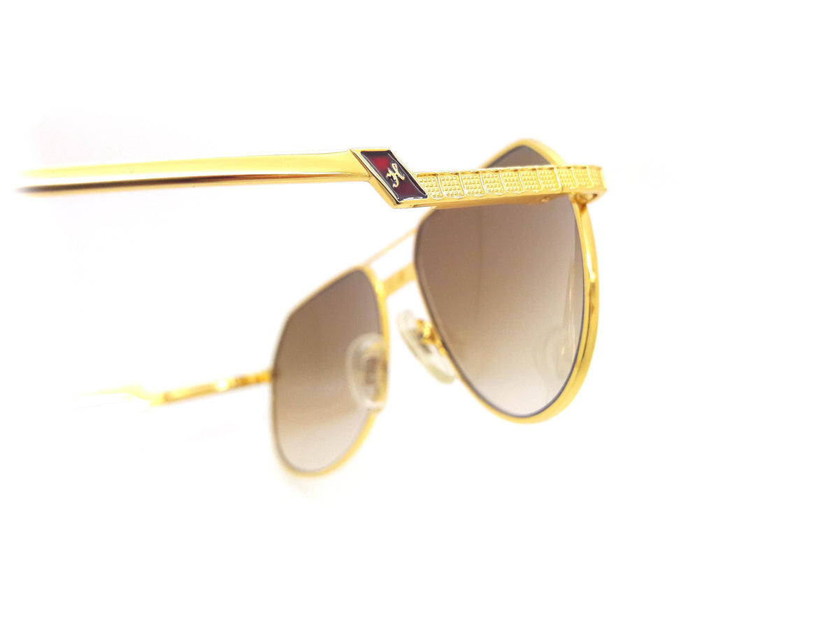 Hilton Exclusive - 021 C2 24KT Gold Plated