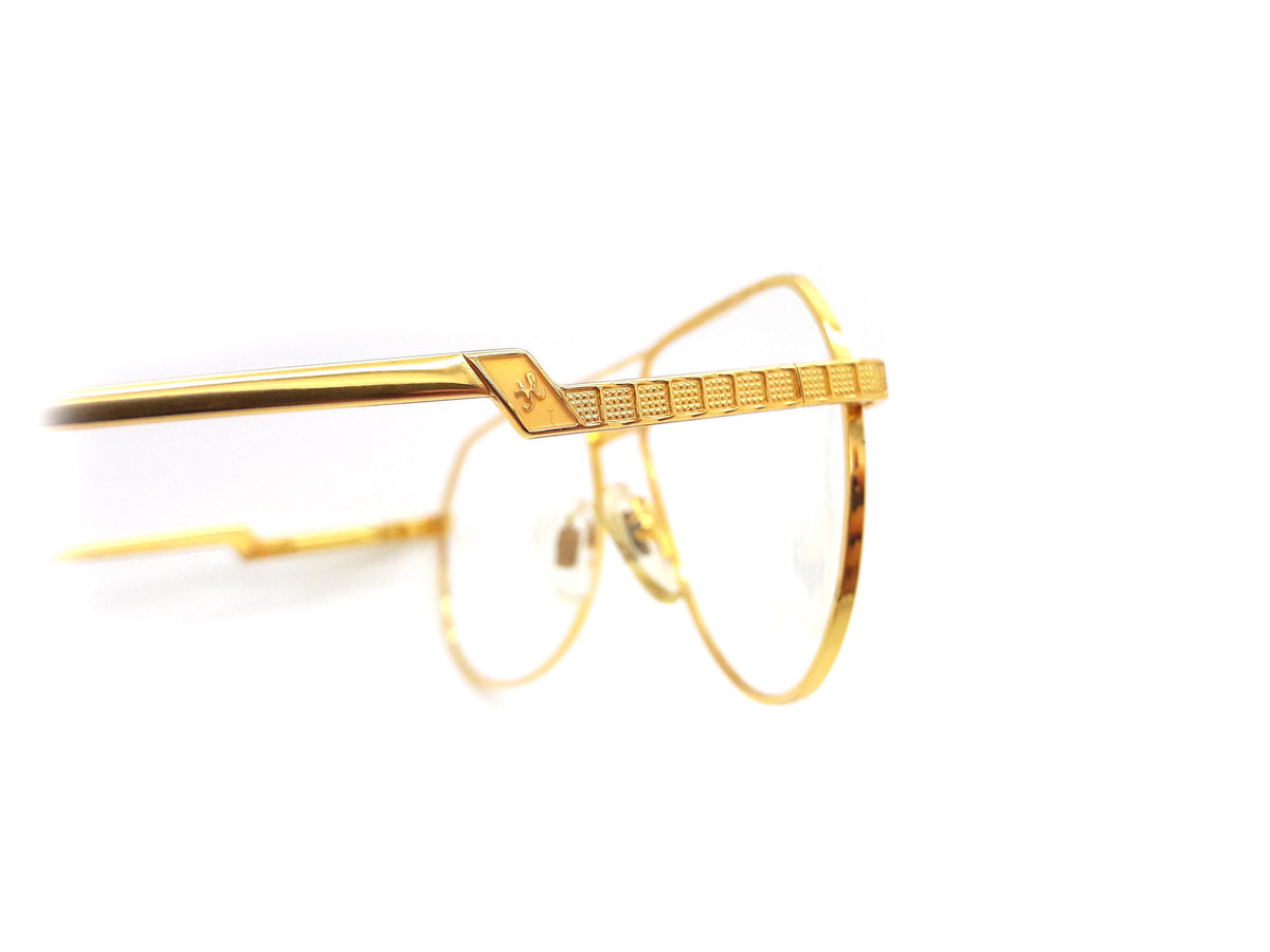 Hilton Exclusive - 021 C1 24KT GP