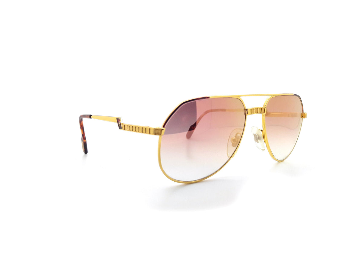 Hilton Exclusive - 021 C2