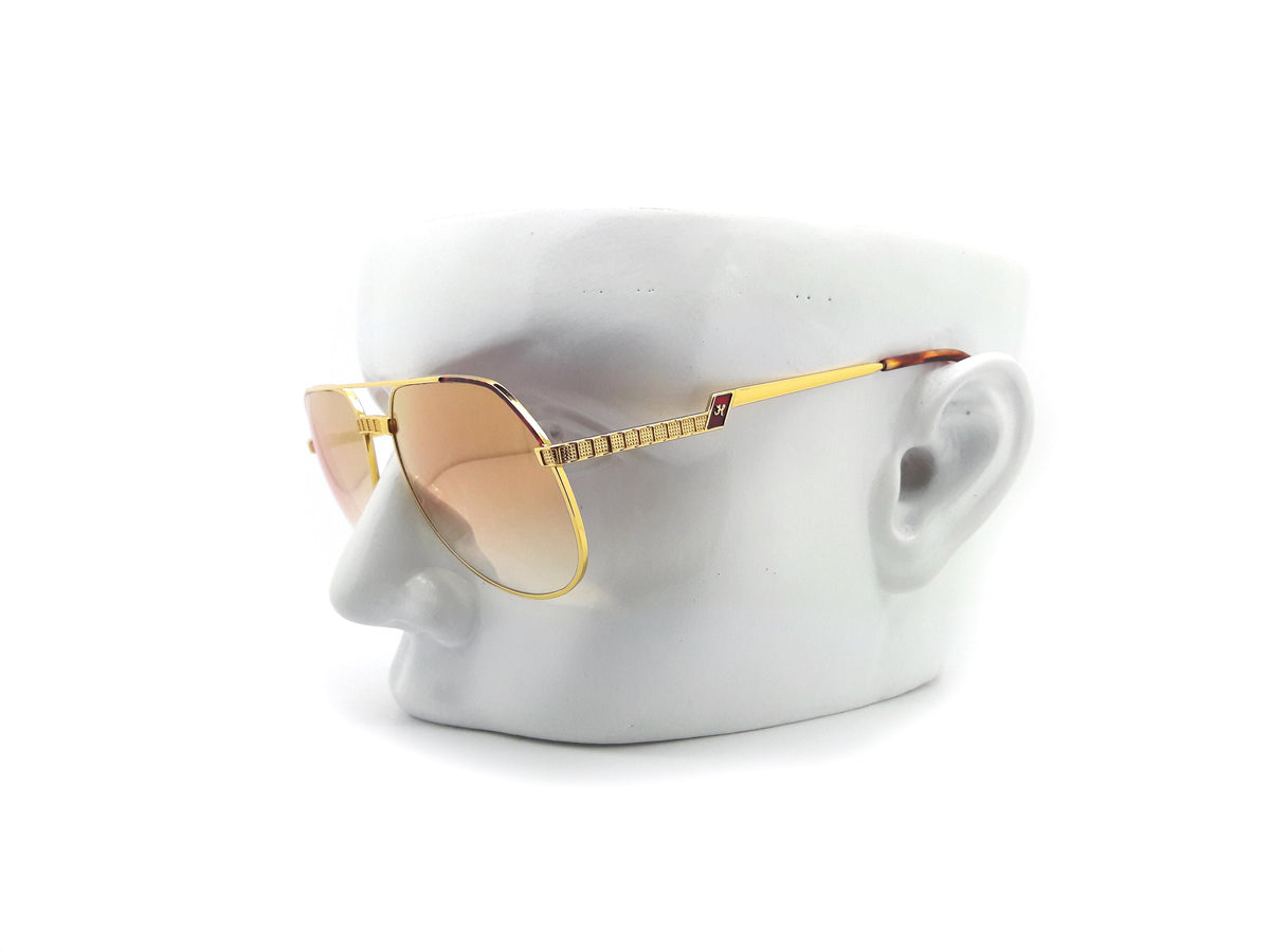 Hilton Exclusive - 021 C2