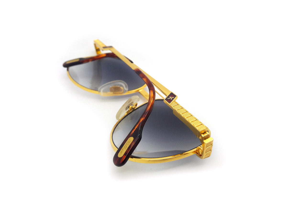 Hilton Exclusive - 021 C2 24KT Gold Plated - 06614