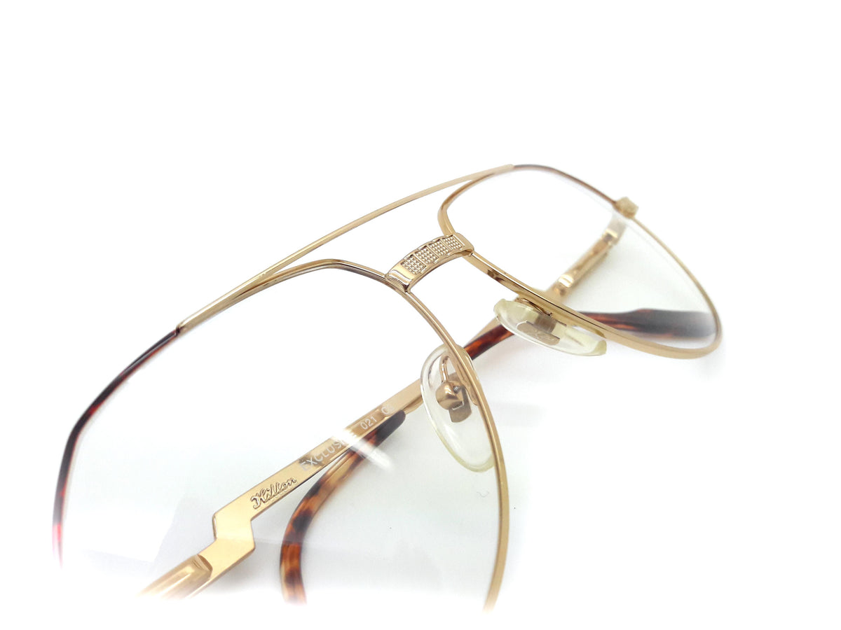 Hilton Exclusive - 021 C3 24KT