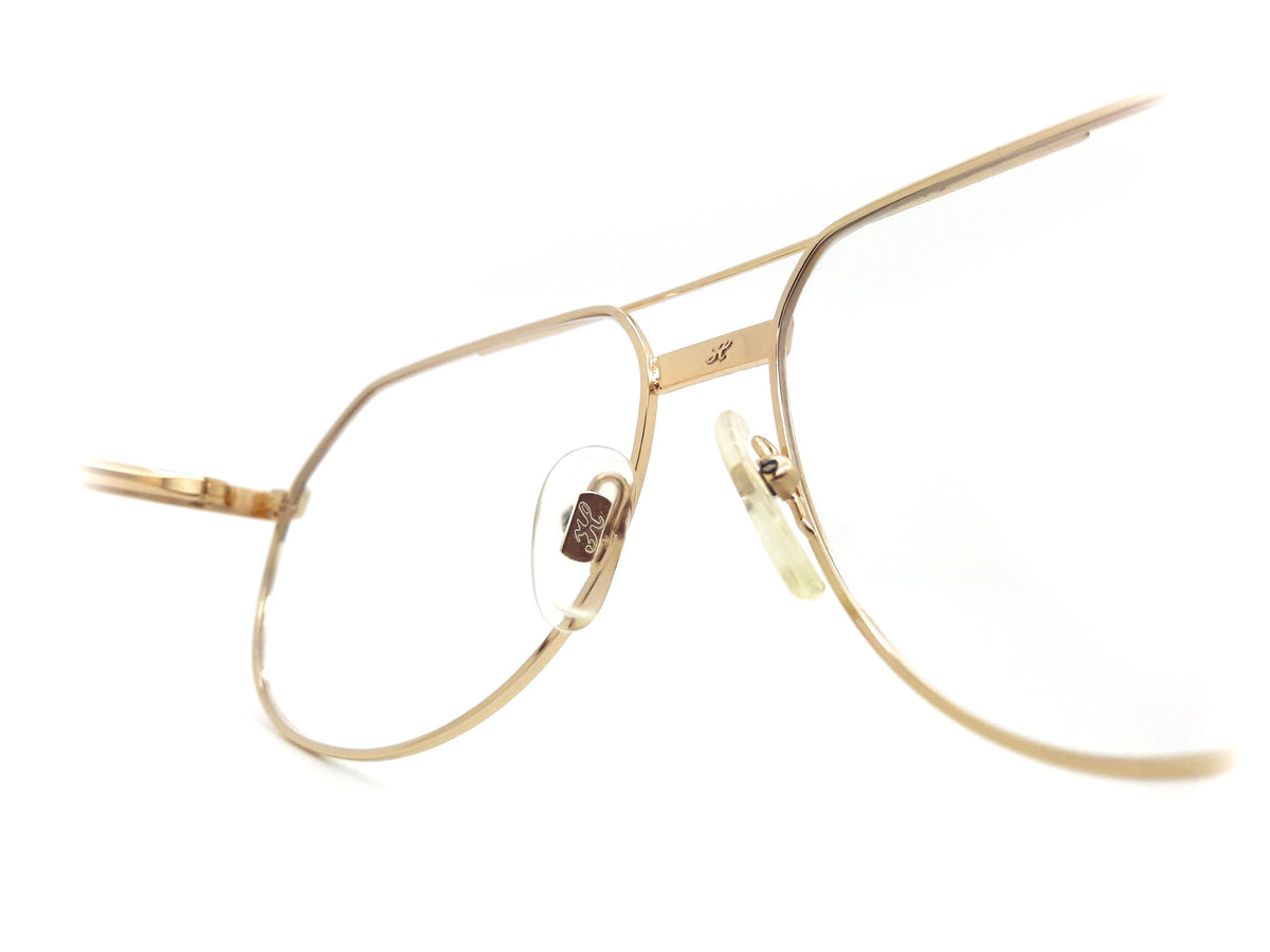 Hilton Exclusive - 021 C3 24KT