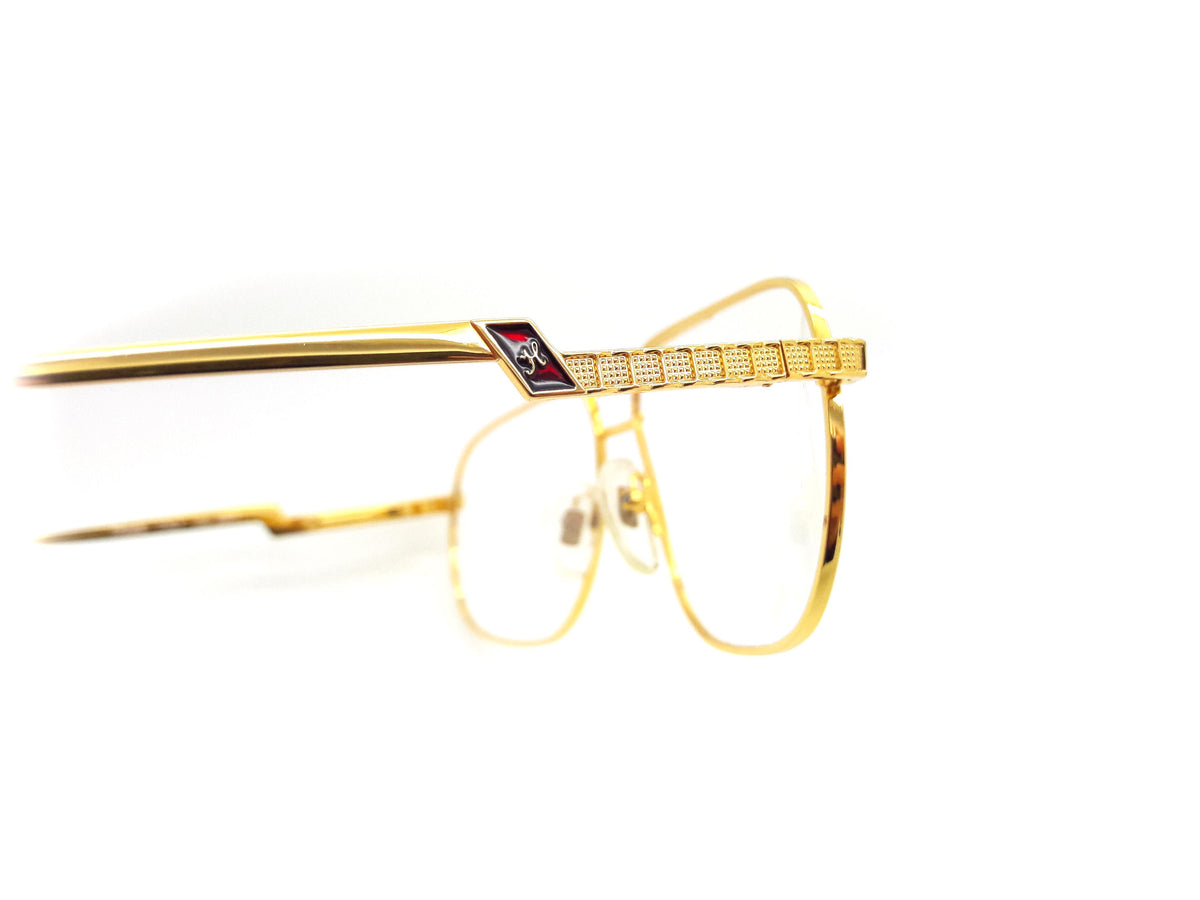 Hilton Exclusive - 022 Col 2 24KT GP