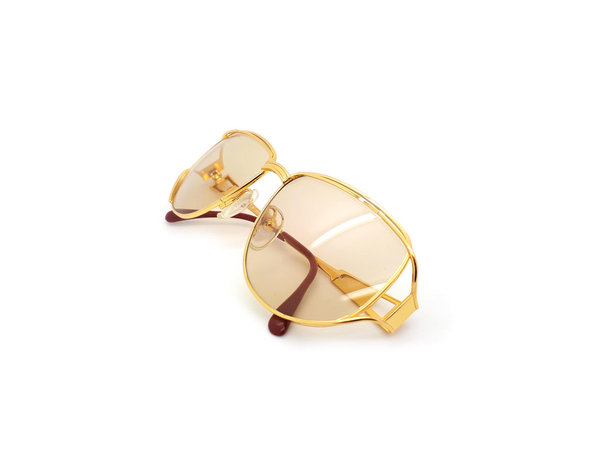 Lady Hilton - 004 995 24Kt Gold Plated