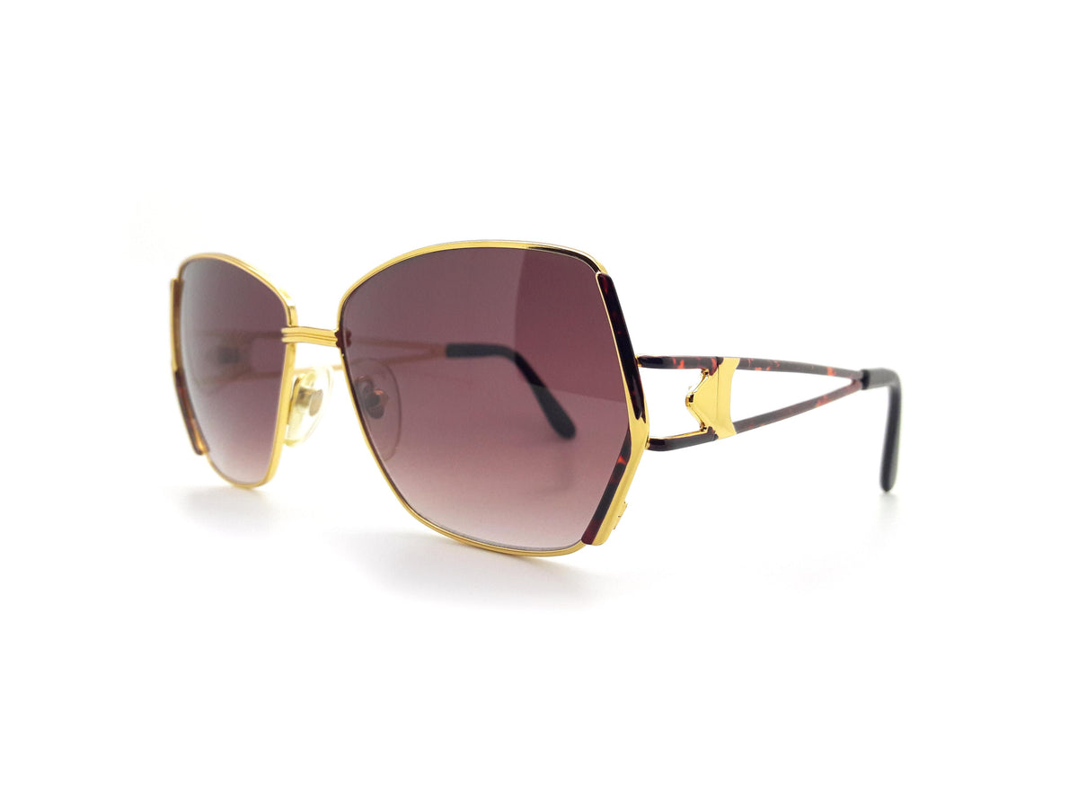 Lady Hilton - 008 00/50013