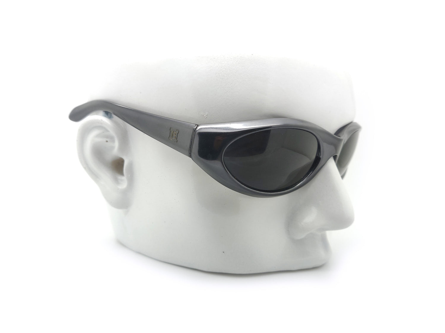 Laura biagiotti sunglasses vintage 2025