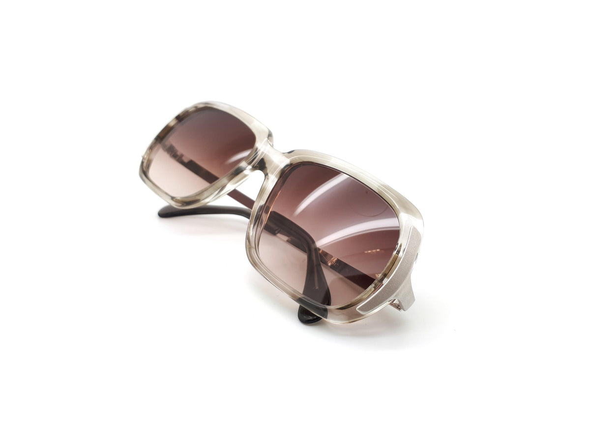 Menrad 2070 Sunglasses with Burgundy gradient lenses