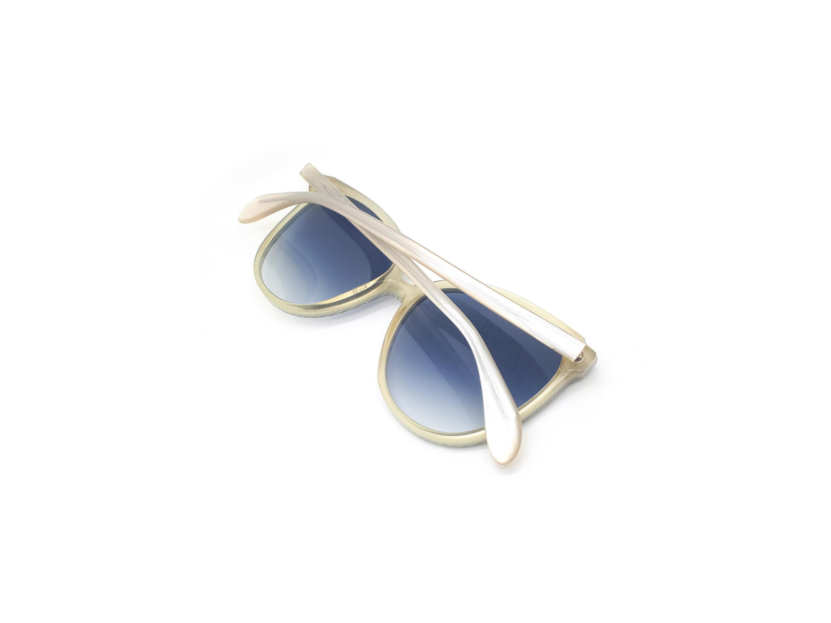 Silhouette - 1059 Col 2572