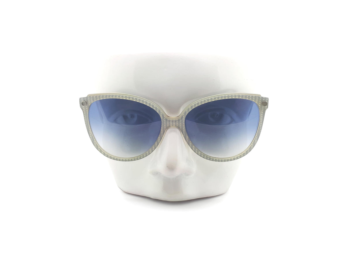 Silhouette - 1059 Col 2572
