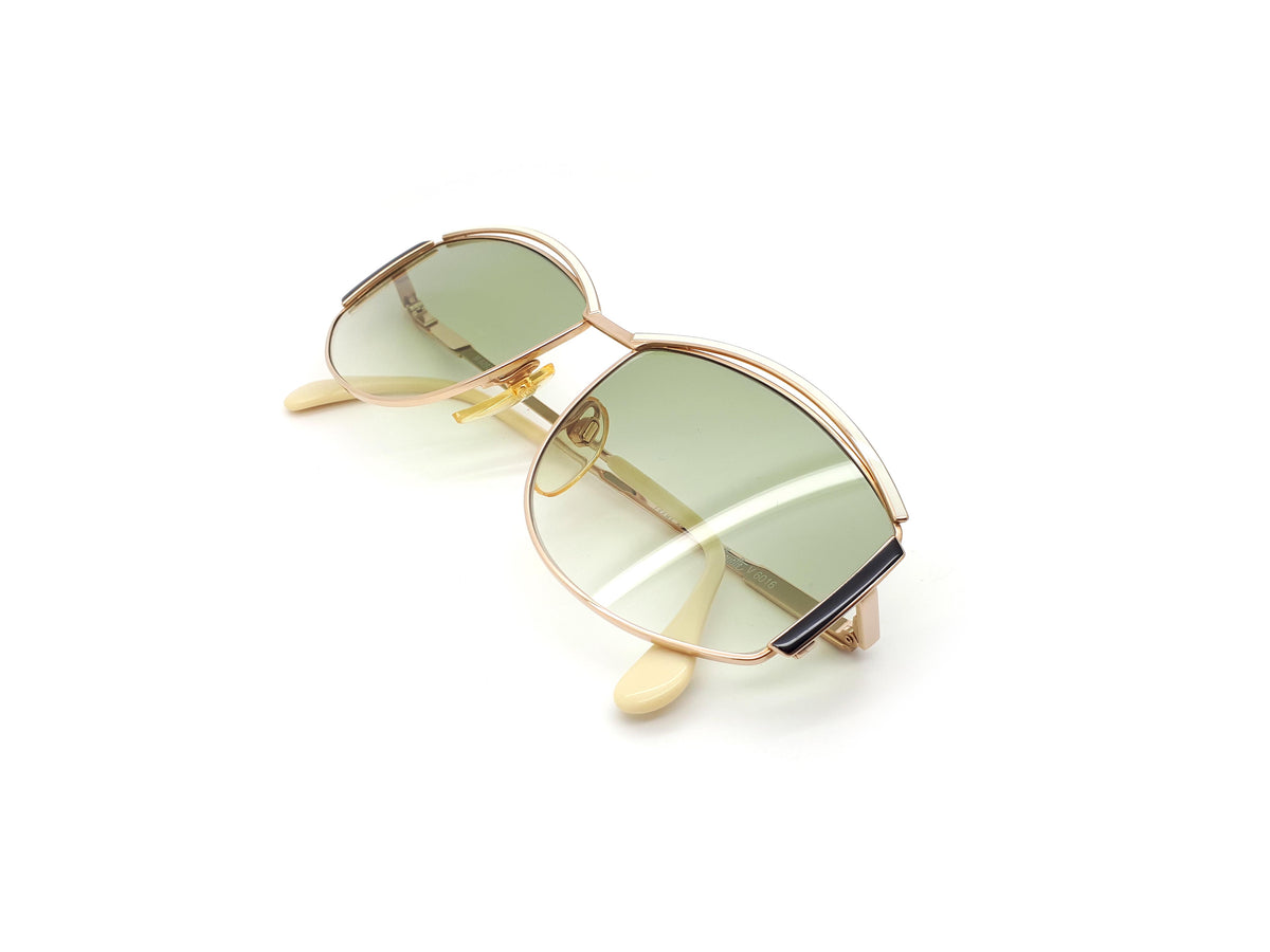 Silhouette - M6092/20 V6016