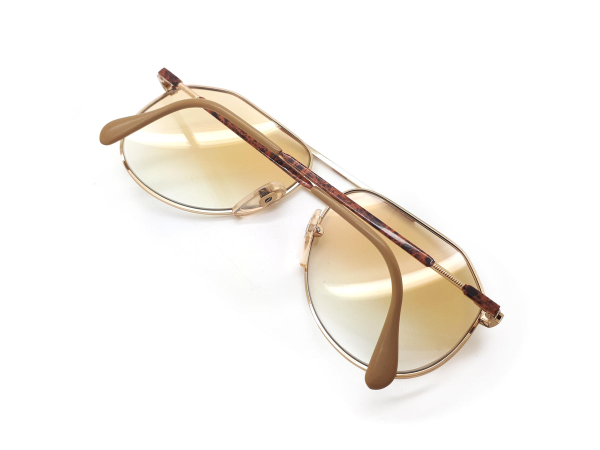 Studio - Metallic 142 372